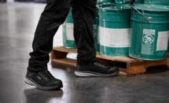 Keen Men's Vista Energy (Carbon-Fiber Toe) | Vapor/Black -Keen Shoes Shop 1024584 PDP TopImage