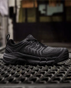 Keen Men's Kansas City (Carbon-Fiber Toe) | Black/Gun Metal -Keen Shoes Shop 1025577 PDP RightImage