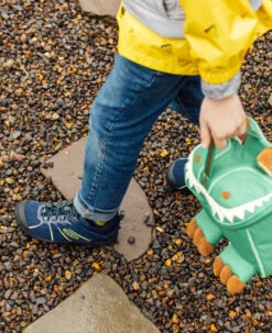 Keen Big Kids' Chandler 2 CNX Sneaker | Black Iris/Evening Primrose -Keen Shoes Shop KidsChandler2Lifestyle2 9907c94b 1f13 4969 93a0 2cd219338ed2