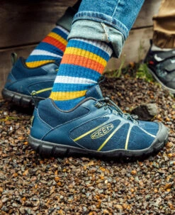 Keen Little Kids' Chandler 2 CNX Sneaker | Black/Red Carpet -Keen Shoes Shop KidsChandler2Lifestyle3 5532aa9d 0a5e 4e22 82fa 88224437ea53