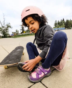 Keen Big Kids' Speed Hound | Blue Depths/Black -Keen Shoes Shop KidsSpeedHoundPDPLifestyle2Kids1026214 925e330a d456 419d a34c d5e888e65ae6