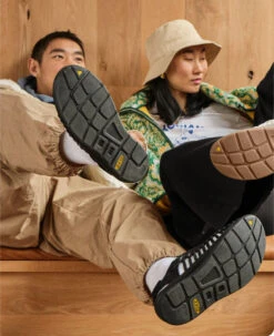 Keen Men's UNEEK | Tortoise Shell/Red Carpet -Keen Shoes Shop MUNEEKOGLifestylePDPRight 1 c36ce02c 0db4 4dfc a19b 285190cf5784