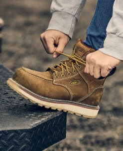 Keen Women's Cincinnati 6" Waterproof Boot (Carbon-Fiber Toe) | Belgian/Sandshell 14 Keen Women's Cincinnati 6" Waterproof Boot (Carbon-Fiber Toe) | Belgian/Sandshell -Keen Shoes Shop SDD 505 PDP Cincinnati 1023224 Left Image