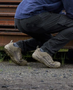 Keen Men's Reno KBF Waterproof (Carbon-Fiber Toe) | Red Clay/Black -Keen Shoes Shop SDD 506 PDP Reno 1027106 Right Image 5067edab 913d 4b6c 9074 7ffea5d355c4