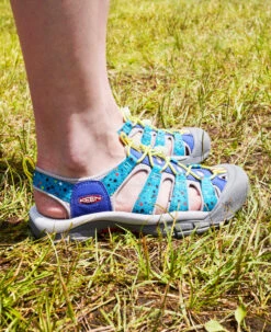 Keen Women's Newport Retro Sandal X Fuji Rock | Fuji Rock Festival -Keen Shoes Shop WNewportRetroFRLifestylePDPRight