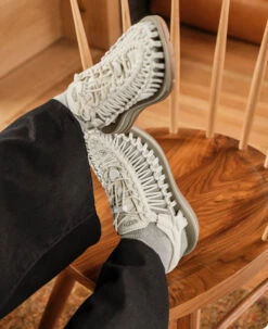 Keen Women's UNEEK Sneaker | Sea Moss/Tangerine -Keen Shoes Shop WUNEEKOGLifestylePDPLeft 1