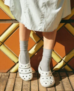 Keen Women's Yogui Clog | Safari/Silver Birch 16 Keen Women's Yogui Clog | Safari/Silver Birch -Keen Shoes Shop WYoguiLifestylePDPSingleLeft 1