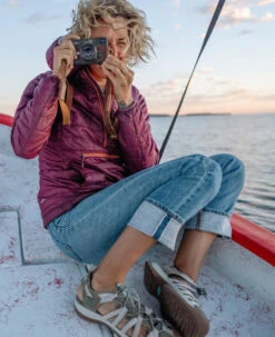 Keen Women's Whisper | Red Dahlia 19 Keen Women's Whisper | Red Dahlia -Keen Shoes Shop WhisperLifestylePDPSingleRight 51bdb148 723a 42e7 8fd6 55c35b87ff42